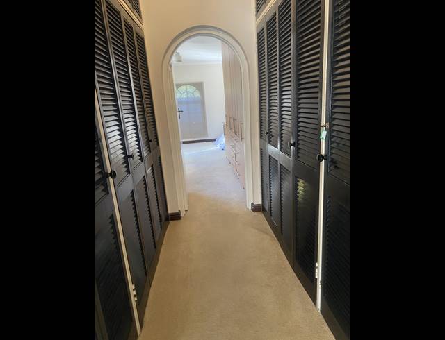 5 BEDROOM HOUSE FOR SALE IN MONDEOR